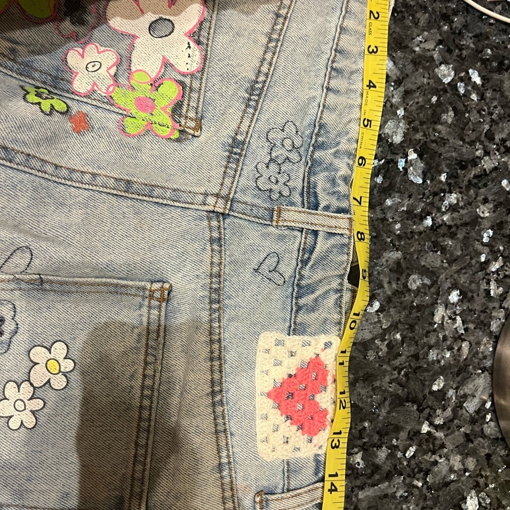 Cut off Barbie shorts - Picture 9 of 9